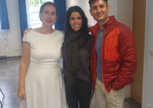 Evelyn, Ronit and Frank at the trainingsroom